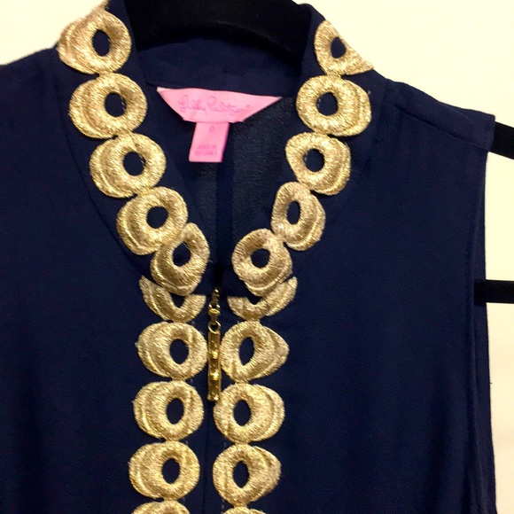 Women’s Lilly Pulitzer navy with gold trim front zip dress. Size 0. Like new - Picture 3 of 3